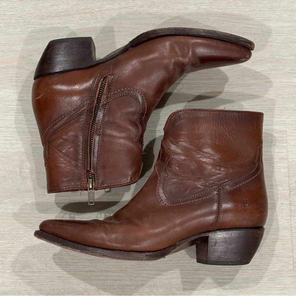 Frye Women’s Brown Leather Western Ankle Boots with Side Zip